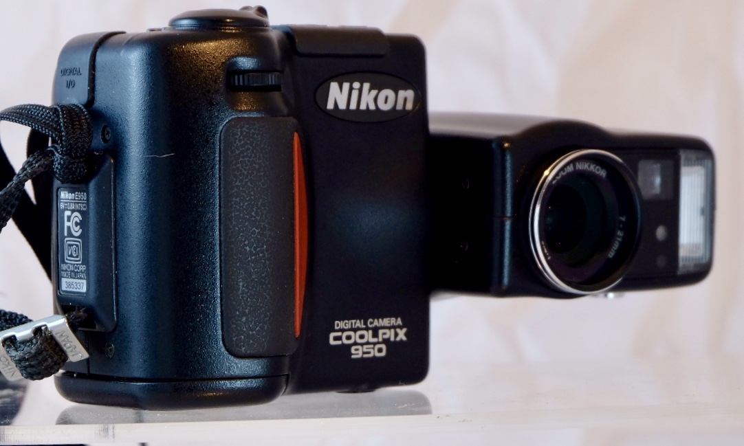 Vintage Digital: Nikon Coolpix 950